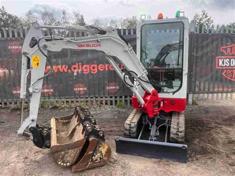 2.5 tonne digger|takeuchi tb225 for sale.